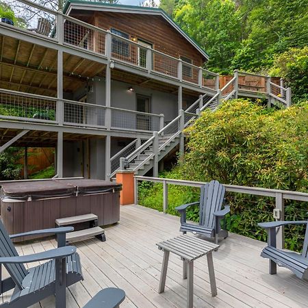 Knotty Pine Villa West Jefferson Eksteriør bilde