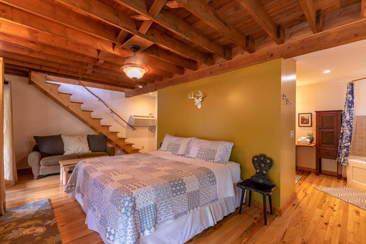 Knotty Pine Villa West Jefferson Eksteriør bilde